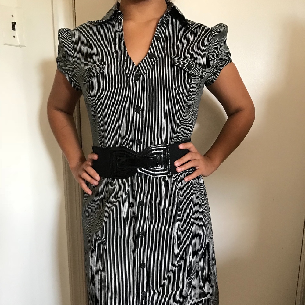 Stripped collar dress